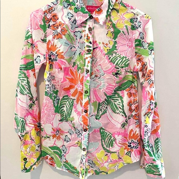 Lilly Pulitzer for Target Button Down shirt in Nosie Posey pattern - Picture 2 of 2